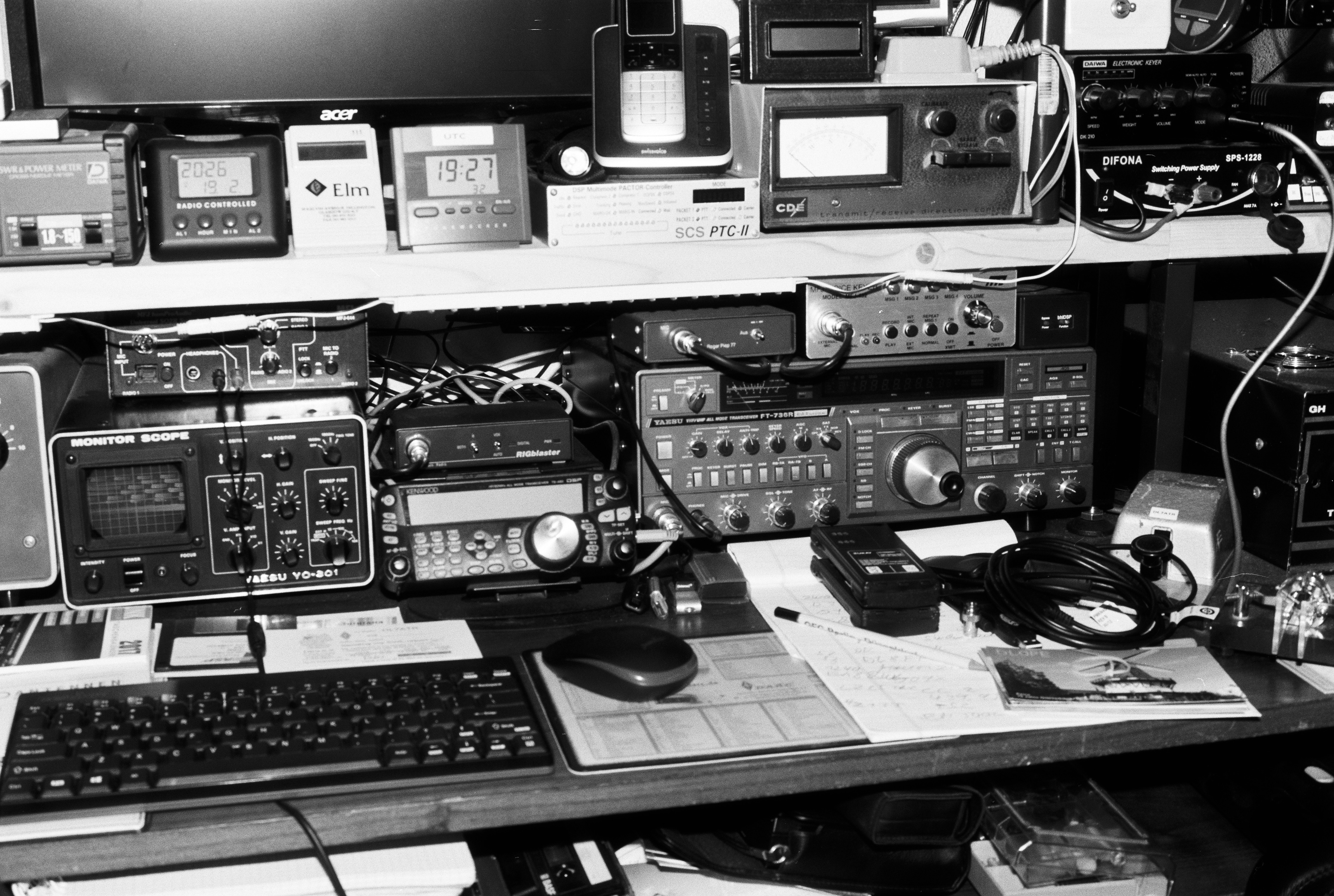 Bild des Funkarbeitsplatzes von DL7ATR